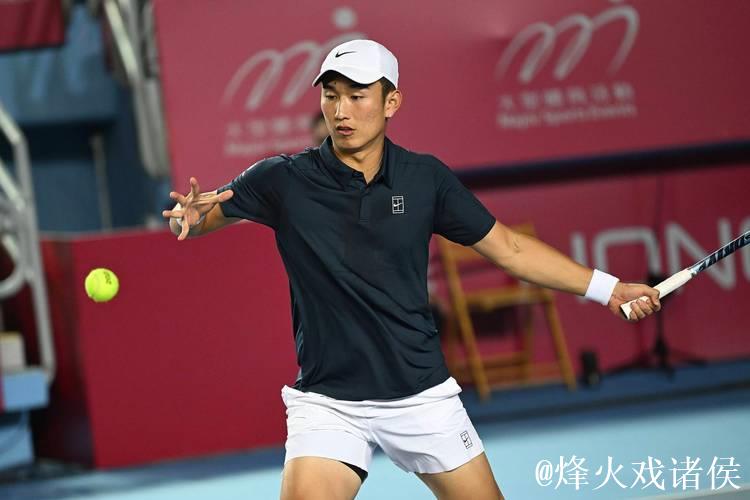 ATP香港站:商竣程0-2布勃里克 无缘连续三年晋级四强 ATP香港站:商竣程0-2布勃里克 无缘连续三年晋级四强