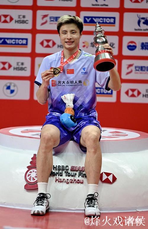 世界羽联年终总决赛 石宇奇0-2小波波夫获男单亚军 世界羽联年终总决赛 石宇奇0-2小波波夫获男单亚军