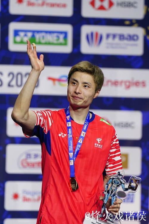 世界羽联年终总决赛 石宇奇0-2小波波夫获男单亚军 世界羽联年终总决赛 石宇奇0-2小波波夫获男单亚军