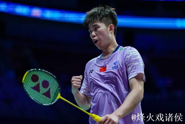 中国羽毛球大师赛 翁泓阳战胜小波波夫晋级决赛 中国羽毛球大师赛 翁泓阳战胜小波波夫晋级决赛
